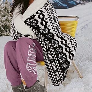 Victoria's Secret PINK Monochrome Blanket